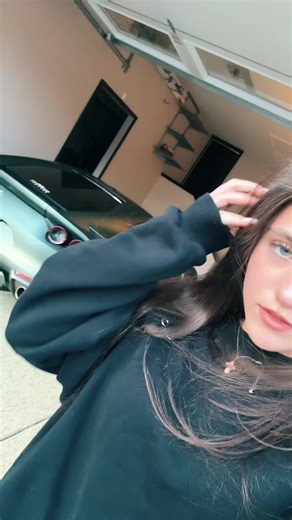 Exploring the Ferrari 812 Superfast: A Fast Car Review