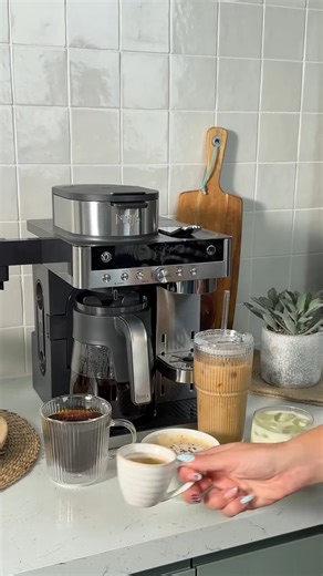 Skip the café, not the flavour ☕ Introducing the new Ninja Prestige DualBrew coffee machine which serves up rich espresso, smooth filter coffee and frothy finishes. So you can recreate all of your fave coffee orders from the comfort of your home. | Ninja Kitchen UK