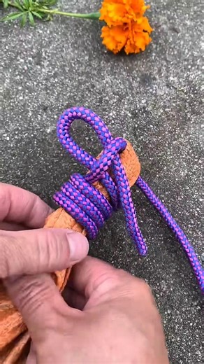This Adjustable Tent Knot Is Genius 💯 #knot #knottying #shortvideo
