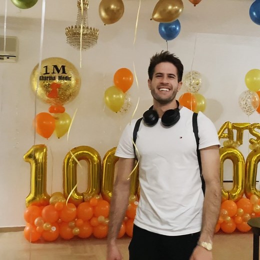 Dr Nasir Kharma on Instagram: "how is my mum this cute 🥺"