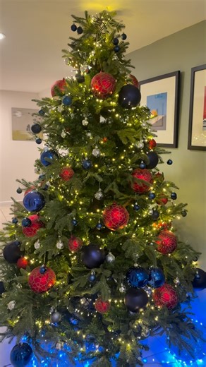 All setup at a beautiful venue in Christchurch Captain's Club Hotel and Spa this evening for a Christmas party! Expect 60s all the way through to 00s with of course, Christmas tunes thrown into the mix! 🎄🎅🏼 Let’s party! 🎉 | Mobile Dj Discos