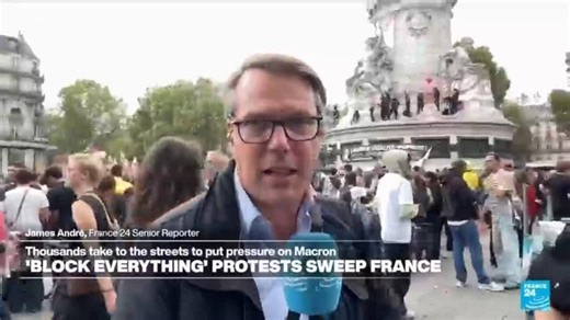 Block Everything: 'Protests gaining momentum in Paris'