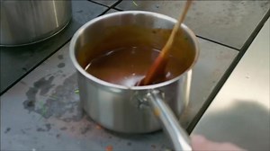 Кухня Максим Лавров — повар по призванию. Его мечта — стать знаменитым шеф-поваром. Поэтому после окончания кулинарного колледжа в родном Воронеже и срочной службы в армии он отправляется покорять Москву. Ему везёт, и его принимают на работу в лучший французский ресторан Москвы, который принадлежит одной из «звёзд» шоу-бизнеса — Дмитрию Нагиеву. Сюжет развивается поступательно на протяжении всего сериала, но внутри каждой серии существуют чаще всего три законченные сюжетные линии примерно равной