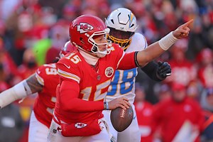 Chiefs add dynamic slot weapon for Patrick Mahomes in ESPN mock draft