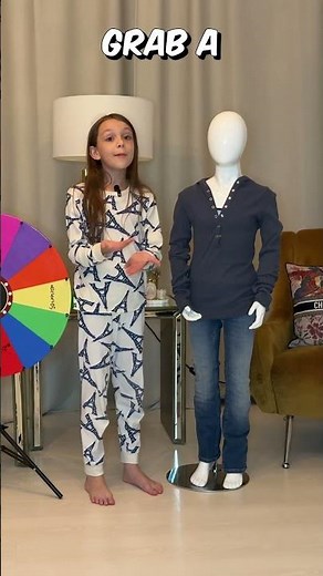 How to Match Your Clothes 🎨 Easy Color Fashion Tip with Mia