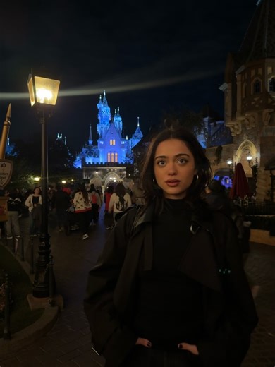 Nailea Devora on Instagram: "🏰"