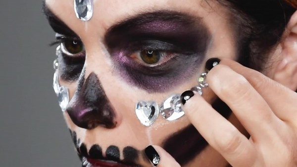 Step Into the World of Character Makeup Art