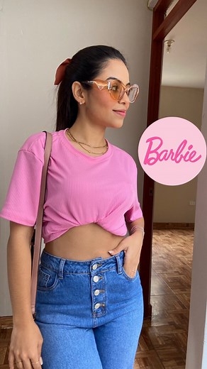 ¡Hey BARBIE! 💗✨ ¡Hey BONITA! 💋💁🏽‍♀️ 04 versiones de Barbies para recordar nuestra infancia 🤭💕 ¿Cuál te identifica más? 💋💁🏽‍♀️✨ . . . . . #outfit #outfitoftheday #outfits #outfitstyle #look #lookperfeito #looklindo #lookdivo #lookoftheday #outfitinspo #barbieoutfits #barbielook | Villa Bonita S.