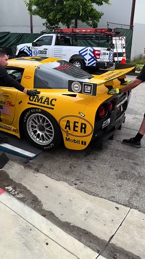 Today the 2001 Chevrolet Corvette C5-R came in! It became one of the most succesful cars in GT categories with wins at 24 Hours of Daytona, 12 Hours of Sebring, and 24 Hours of Le Mans! What do you of this yellow icon that was famously raced by Dale Earnhardt? #thepetersen #petersenmuseum #corvette #losangeles