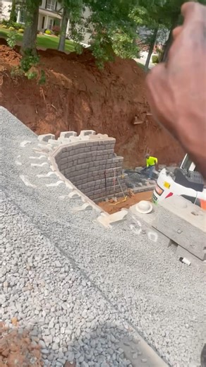 Gravel Delivery That Retaining Walls Need