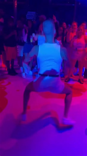 Chocolatemodelchic_ (@chocolatemodelchic_) - Moments of happiness Captured #dance #fun #travel #cruise #creatorsearchinsights