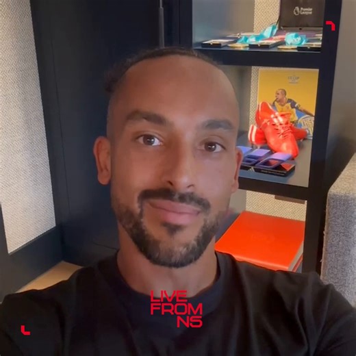 Co-hosting Live From N5 tomorrow evening: Theo Walcott 👊 Submit a question to Theo in the replies for the chance to win some new Arsenal gear 🤩 Tune into the show from 18:45 📺 | Arsenal