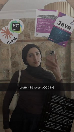 Pretty Girl Coding — cewek teknik informatika yang jago ngoding