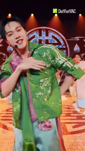 Falling for these catchy, traditional-inspired melodies #tinhhasayhi