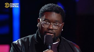 4.2K views · 73 reactions | Don't be like Lil Rel Howery. Avoid packing your belongings in a luggage bag, use grocery store bags instead 藍 | The 4th Annual Howie Mandel Stand-up Extravaganza on Comedy Central, DStv Ch122 | Comedy Central Africa | Facebook
