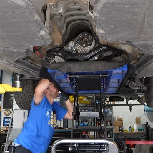 13K views · 332 reactions | Cleaning and reinstalling the transmission back into the BMW X5 | M539 Restorations | Facebook