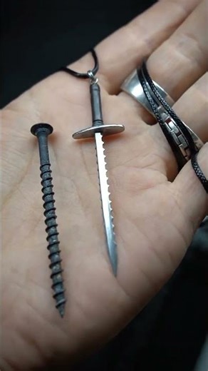 Mini Samurai Sword Keychain– Small but Dangerous Look ⚔️ #unboxingtech074 #katana #samurai #trending