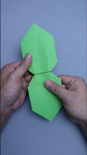 How to Make a 2-Blade Paper Spinner That Spins Super Fast! #origami #paperspinner #easyorigami