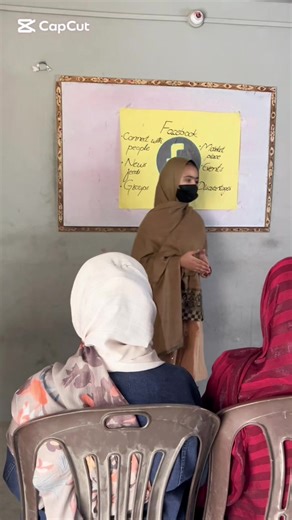 Small steps. Big confidence. 💪 Eman Fatima presenting about Facebook today!#Lyceum #academy#foryoupage