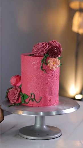 How to frost your cake using a foil