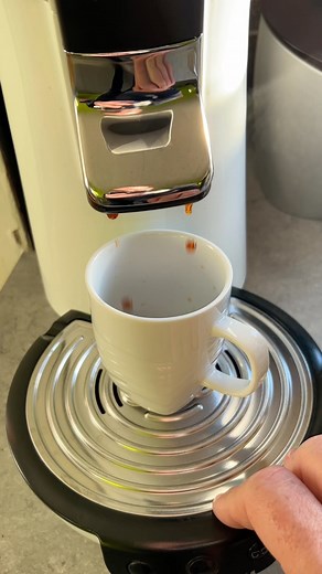 16K views · 154 reactions | 2 astuces maison, la machine à café bouchée, nettoyage micro onde #astuces #astuce #nettoyage #entretien | ThameoS | Facebook
