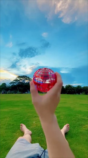 28K views · 161 reactions | Glowing Night Flyer​​: Light Up Your Backyard Adventures#fypシ #fidgettoys #foryou #toys #tiktokshop | Lbbtoy Spnner | Facebook
