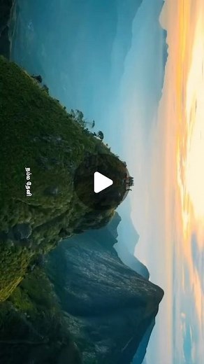 நம்ம தேனி😍!! on Instagram: "📍Kolukumalai🌿 @namma.theni . 🎬Credit : DM me 😍 . #theni #thenihilist #thenights #thenikaran #thenikaran🛣️ #thenifoodie #cumbum #cumbumvalley #bodi #suruli #thenidistrict #gudalur #chinamanur #palayam #nature #kodaikanal #naturephotography #tamilnadu #chennai #coimbatore #trichy #nammatamilnadu #megamalai #adventure #evergreen #nammatheni #theniofficial #thenistories #streetsoftheni"