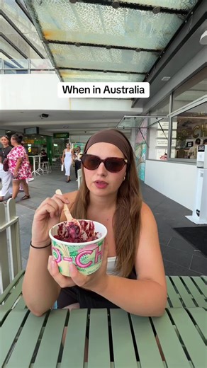 Yochi all day everyday🍓🍦🍌🍫🍪 @sophiatuxford @Cinzia