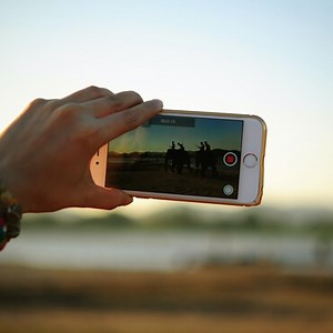 핸드폰 동영상 컴퓨터로 옮기기 3가지 방법 - 에센셜 시리즈