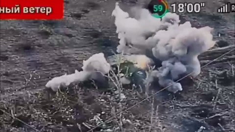 Single Ukrainian Tank Destroys Russian Armored Column !