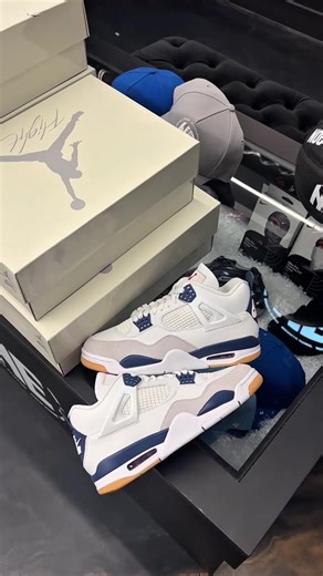 Jordan 4. Size 3to10 R1199 free delivery ☎️ 0687067887 to order in WhatsApp #newyear #delivery #fyp #clips