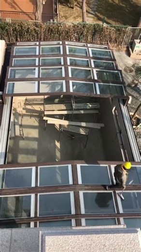 Such a mobile patio can be used in sunny and rainy days! #homedecor #design #decoration #garden