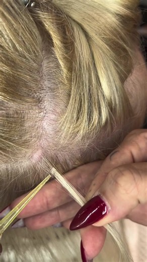 This new technique is changing everything! Virtually invisible and perfect if your hair is thin or fine. I’ll be doing this install on myself this weekend and I’ll go over how long it lasts how to care for it, etc. #invisibleextensions #invisibleextension #ktips #ktipextensions #microlinks #microlinksdallas #houstonstylist #dallashairstylist #atlantahairstylist #losangeleshairstylist