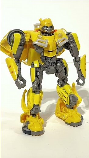 Studio series 116 Bumblebee transformation #transformersstopmotion #studioseries #bumblebee