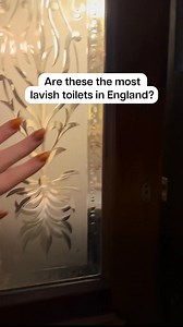 Are these the most lavish loos in England? 🤩 Built in 1898, the Grade I listed Philharmonic Dining Rooms was designed by architect Walter W. Thomas, who also designed the nearby establishment, The Vines. The Philharmonic has outstanding features, from wood-panelled walls to beautiful stained glass windows. However, visitors often stop in to look at one room in particular. The gentleman's toilets are an incredible example of original art nouveau style, with marble urinals and colourful tiles thr