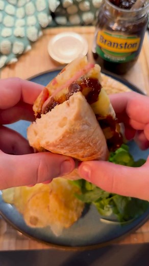 Now that is a sandwich 🥪😍 Creamy blue cheese, rich bacon, and tangy Branston pickle, all in a crusty baguette...it doesn't get much better than that! Branston brings the warmth, comfort, and nostalgia of family gatherings to every bite, just like home. | Branston