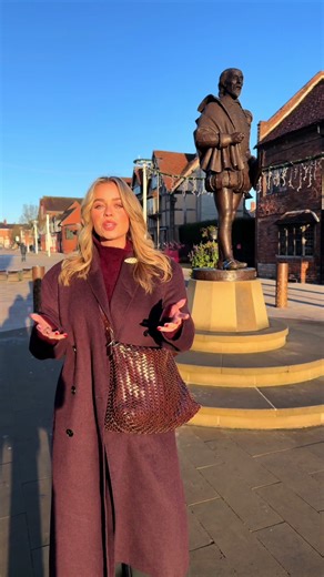 Shakespeare at school ❌ Paul mescal as Shakespeare ✅ @Universal Pics ANZ #history #fyp #shakespeare #hamnet #invited