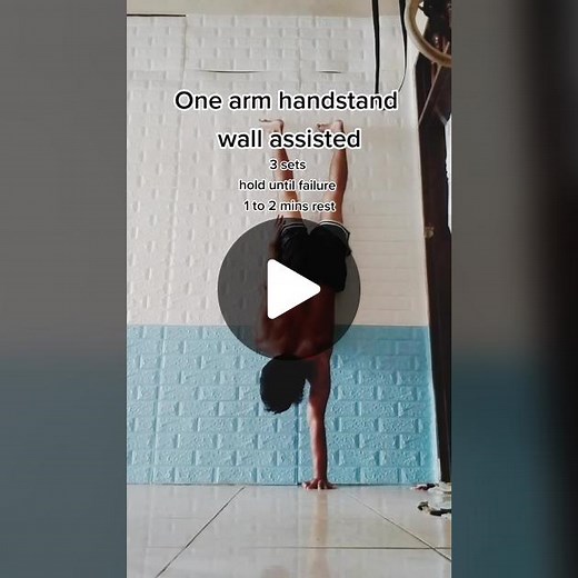 Exercises to Improve Handstand and Get Stronger