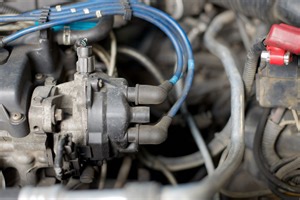 Classic car ignition points - upgrade to electronic or something in between?