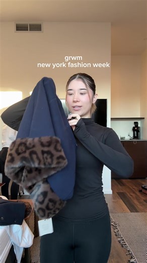 arréglense conmigo para new york fashion week! #OOTD #grwm #fashion @Revolve #revolveambassador @Runway 7 Fashion