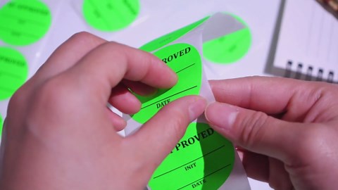 Gueevin 1 Roll/1000 Pcs 2 Inch Quality Control Inventory Labels Writeable QC Inventory Approval Stickers Fluorescent Green Permanent Adhesive Inventory Stickers for Shipping Warehouse Organization