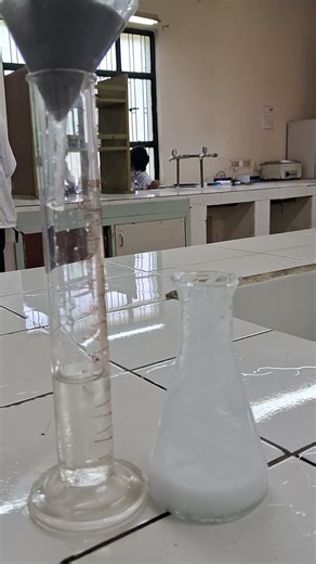 performing lab practical in organic chemistry