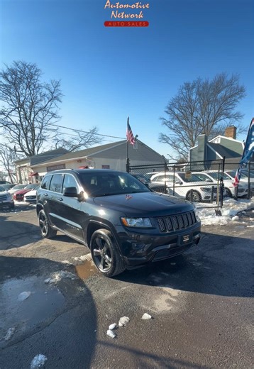 We can’t wait to get our hands on another 2015 Jeep Grand Cherokee like this one! This beauty may be sold, but new stock comes in every day 🖤✔️ Automotive Network 215-785-0944 auotmotivenetworkonline.com 115 State Rd. Croydon, PA 19021 #automotivenetwork #familyownedbusiness #cardealer #jeep #jeepgrandcherokee