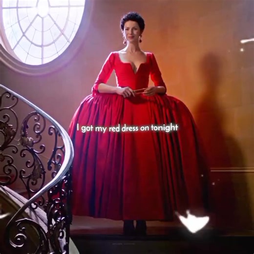 Claire’s iconic red dress! 😍❤️✨ #caitrionabalfe #clairefraser #Outlander | Outlander Fandom Forever