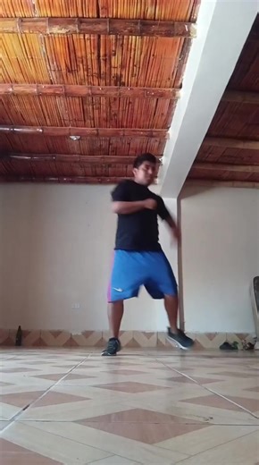 desde que la escuche me encantó está musica ando practicando se que lo lograre