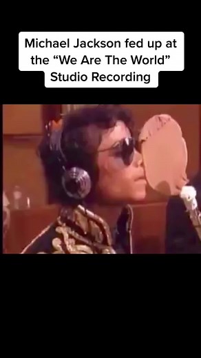 This one was funny. For more music content, shoot us a follow and go to our website at #withtheworldwatching.com #michaeljackson #wearetheworld #thriller #meme #musicvide #archive #trending #wtww #gameclock #fypシ