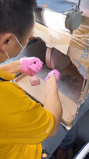 Why are the colors of Acetate glasses so rich and nice to look at? The secret is in the final polishing step! In the factory, we use tools to smooth the Acetate arms. This step removes all the tiny rough parts, allowing the material's beautiful, rich colors and patterns to fully come out, making the arm surface bright and shiny right away. The polished arm's look is much better, making your glasses charming and fine from every angle! | Taizhou Hongwei Glasses Co., Ltd | Facebook