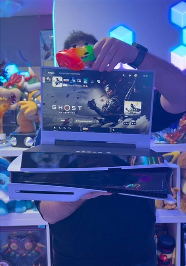 Juega en cualquier lugar con PlayStation 5 Pro y pantalla de 14