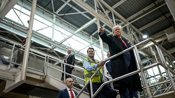 Video appears to show Trump mouthing expletives, gesturing at heckler during Ford visit