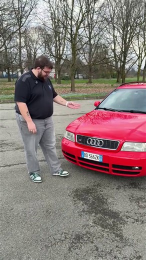 2K views | Audi S4 B5 Avant — une icône méconnue des années 90. V6...